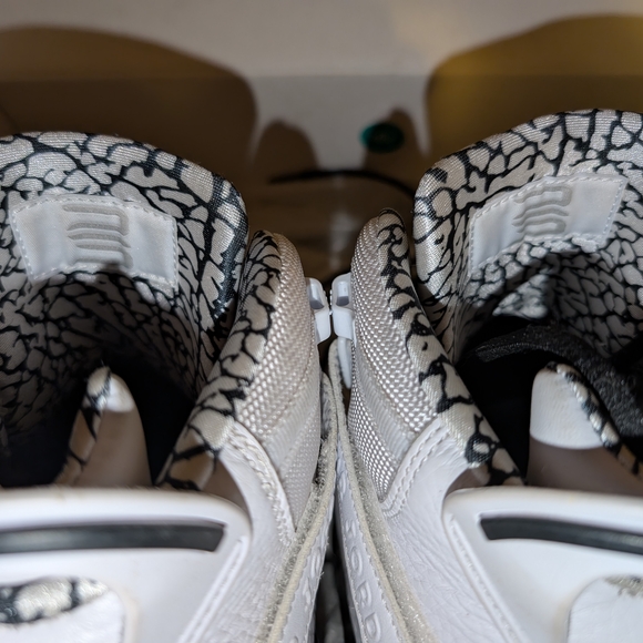 Jordan Men's White and Black Sneakers - Picture 9 of 10